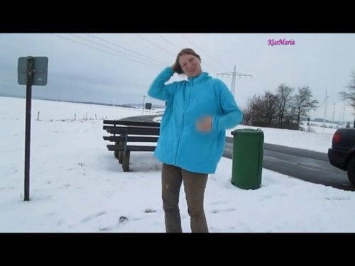 Weit pissen mit KissMaria